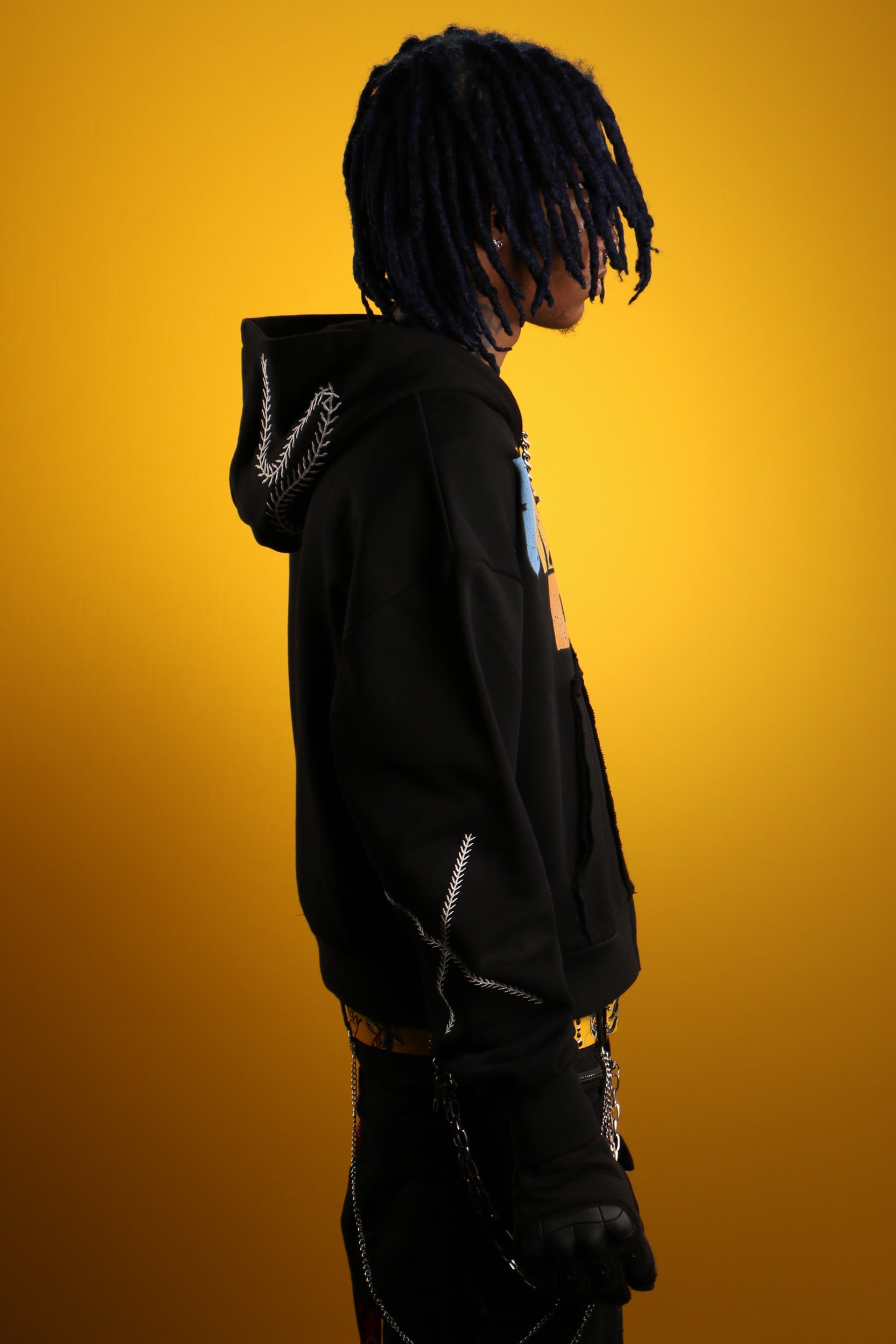 BLACK NEEDLE THREAD HOODIE (BLACK FRIDAY EXCLUSIVE) pre-made